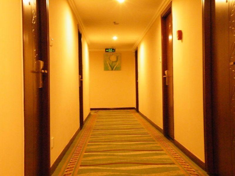 Greentree Inn Guiyang Penshuichi Business Hotel Dış mekan fotoğraf