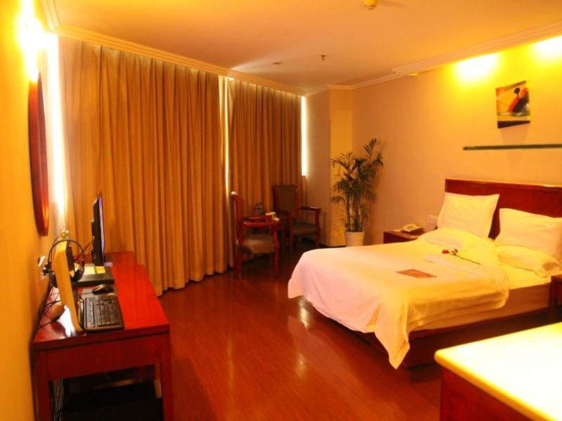 Greentree Inn Guiyang Penshuichi Business Hotel Dış mekan fotoğraf